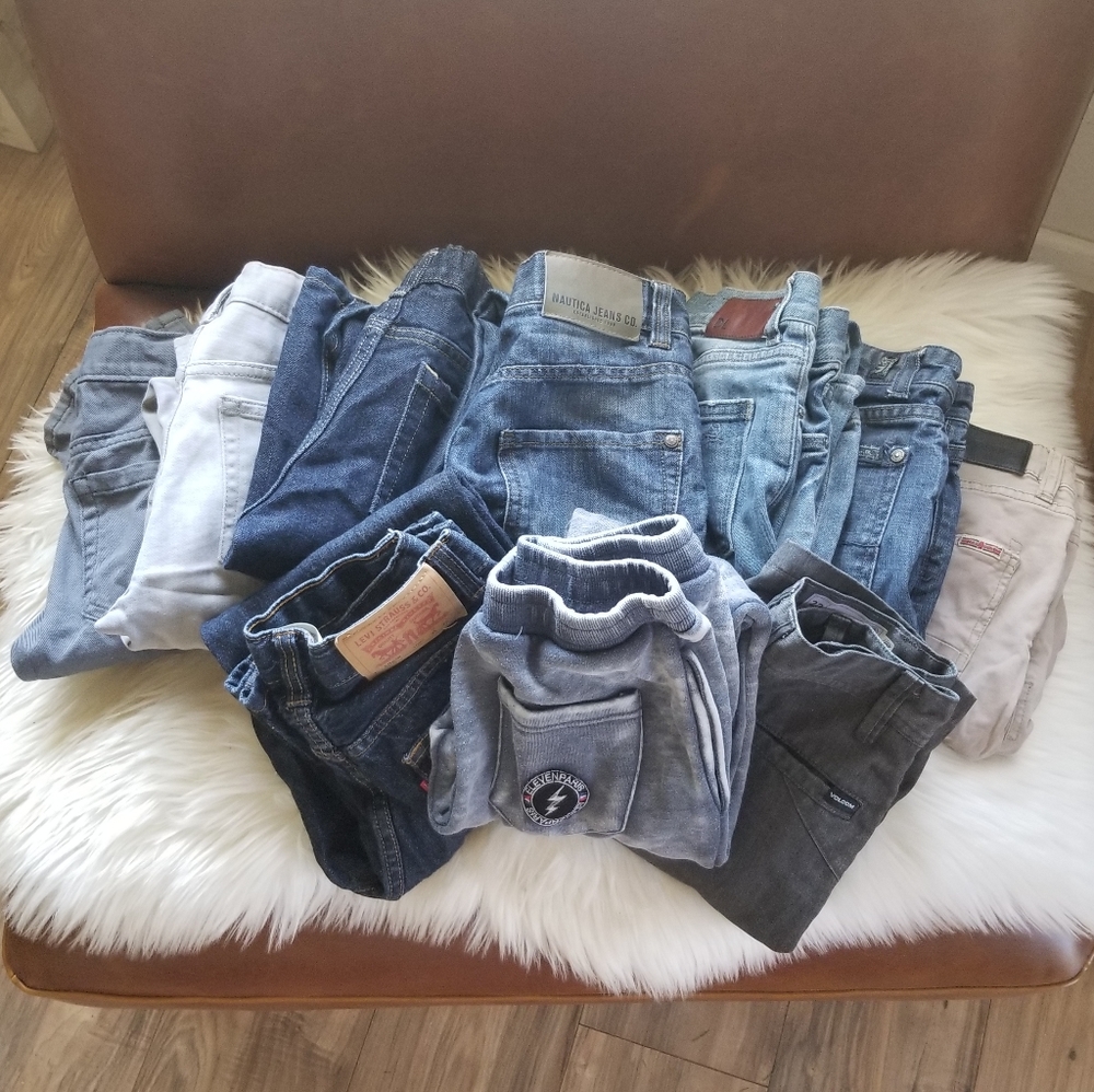 8 pairs of Jean's. 1 jogger, 1 pair of shorts